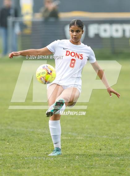 Thumbnail 3 in Cathedral Catholic vs. El Dorado photogallery.