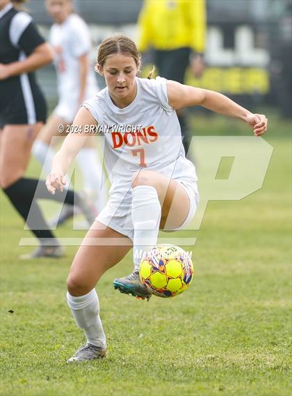 Thumbnail 3 in Cathedral Catholic vs. El Dorado photogallery.