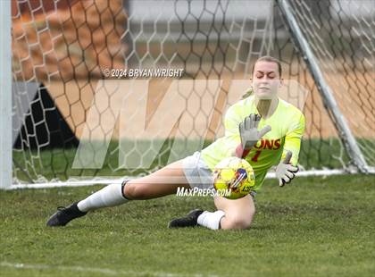 Thumbnail 2 in Cathedral Catholic vs. El Dorado photogallery.