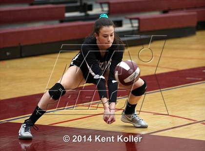 Thumbnail 3 in Seaholm vs. Dakota photogallery.