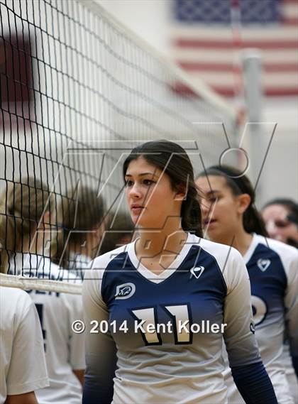 Thumbnail 3 in Seaholm vs. Dakota photogallery.