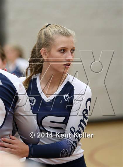 Thumbnail 3 in Seaholm vs. Dakota photogallery.