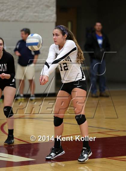 Thumbnail 3 in Seaholm vs. Dakota photogallery.