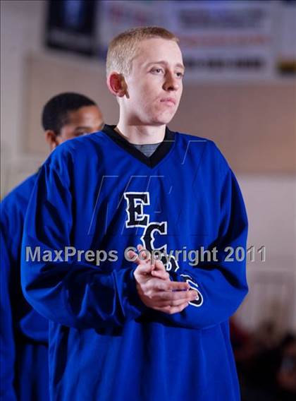 Thumbnail 2 in El Camino Real vs. Central photogallery.