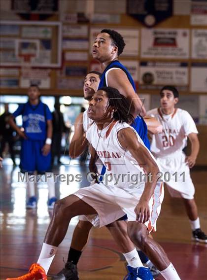 Thumbnail 1 in El Camino Real vs. Central photogallery.