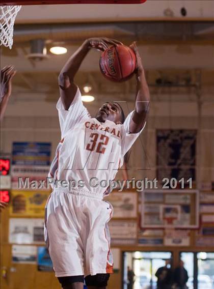 Thumbnail 1 in El Camino Real vs. Central photogallery.
