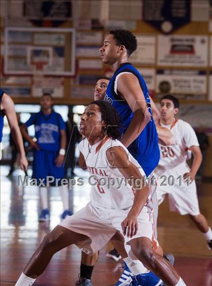 Thumbnail 2 in El Camino Real vs. Central photogallery.