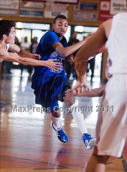 Thumbnail 2 in El Camino Real vs. Central photogallery.