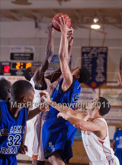 Thumbnail 1 in El Camino Real vs. Central photogallery.