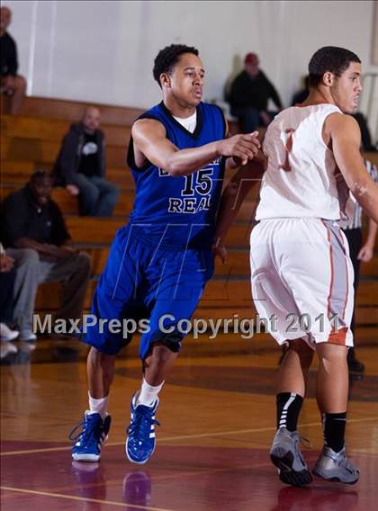 Thumbnail 1 in El Camino Real vs. Central photogallery.