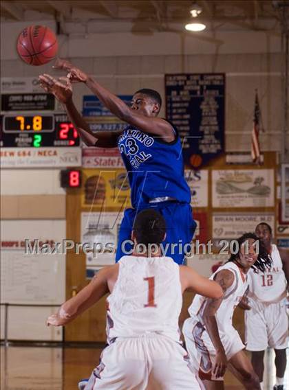 Thumbnail 1 in El Camino Real vs. Central photogallery.