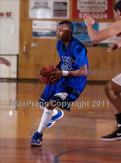 Thumbnail 1 in El Camino Real vs. Central photogallery.