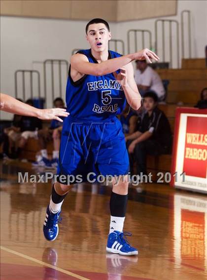 Thumbnail 2 in El Camino Real vs. Central photogallery.