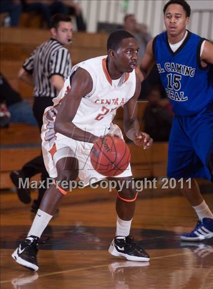 Thumbnail 3 in El Camino Real vs. Central photogallery.