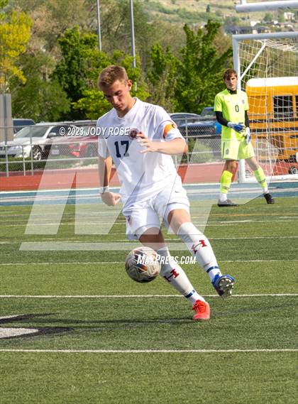 Thumbnail 1 in Herriman @ Farmington (UHSAA 6A Round 2) photogallery.