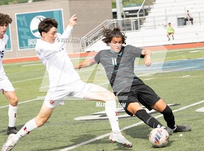 Thumbnail 3 in Herriman @ Farmington (UHSAA 6A Round 2) photogallery.