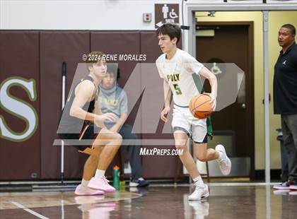 Thumbnail 3 in Oaks Christian vs Long Beach Poly photogallery.