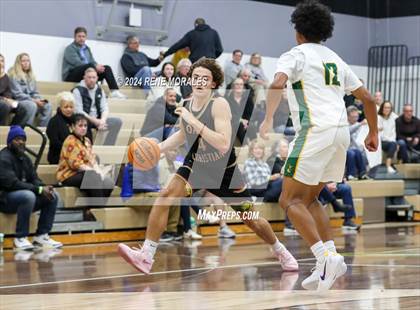 Thumbnail 3 in Oaks Christian vs Long Beach Poly photogallery.