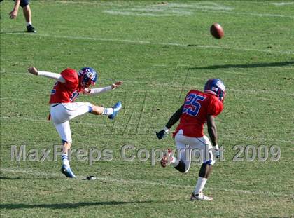 Thumbnail 3 in Marin Catholic vs. Serra (CIF State D3 Final) photogallery.
