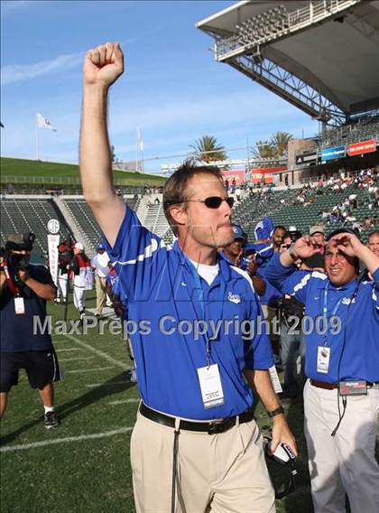Thumbnail 3 in Marin Catholic vs. Serra (CIF State D3 Final) photogallery.