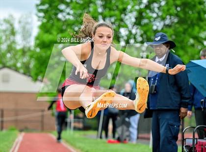 Thumbnail 1 in John H. Shaner Memorial Meet photogallery.