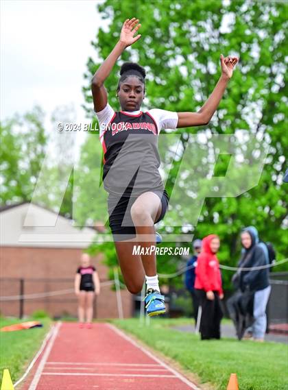 Thumbnail 3 in John H. Shaner Memorial Meet photogallery.