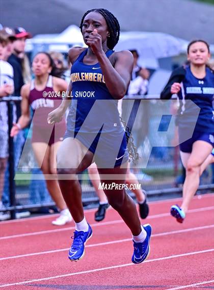 Thumbnail 3 in John H. Shaner Memorial Meet photogallery.