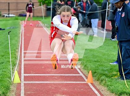 Thumbnail 2 in John H. Shaner Memorial Meet photogallery.