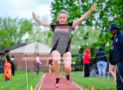 Thumbnail 1 in John H. Shaner Memorial Meet photogallery.