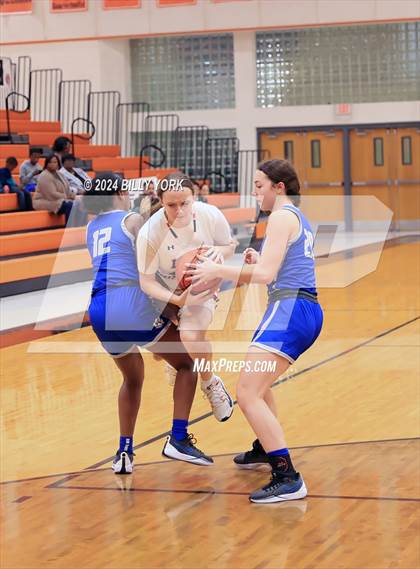 Thumbnail 3 in Grand Saline vs Spring Hill photogallery.