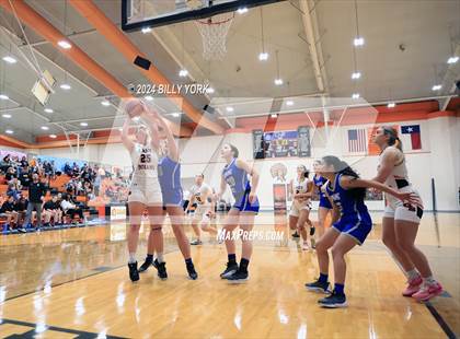 Thumbnail 3 in Grand Saline vs Spring Hill photogallery.