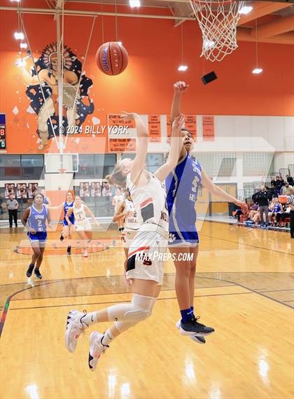 Thumbnail 3 in Grand Saline vs Spring Hill photogallery.