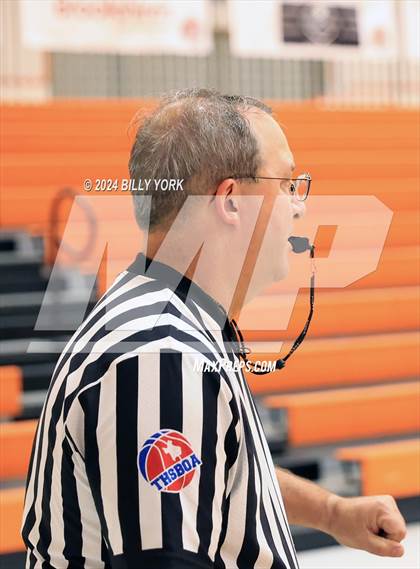 Thumbnail 2 in Grand Saline vs Spring Hill photogallery.
