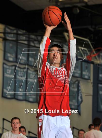 Thumbnail 1 in Whittier vs. Mater Dei photogallery.
