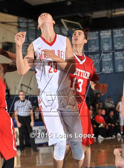 Thumbnail 1 in Whittier vs. Mater Dei photogallery.