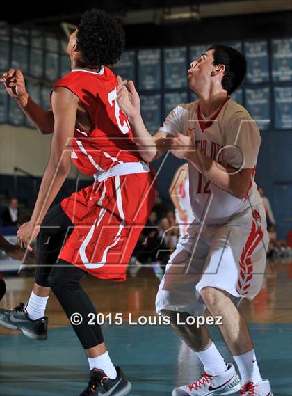 Thumbnail 3 in Whittier vs. Mater Dei photogallery.