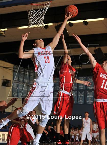 Thumbnail 2 in Whittier vs. Mater Dei photogallery.