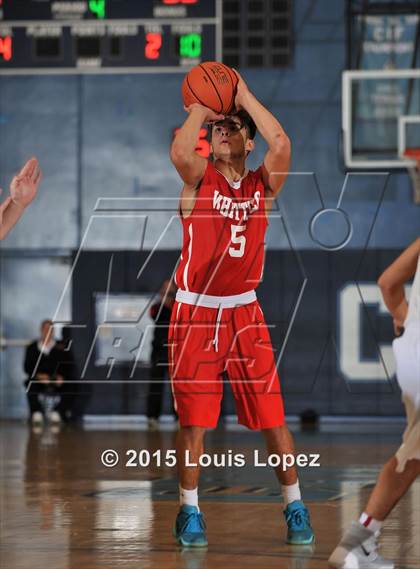 Thumbnail 2 in Whittier vs. Mater Dei photogallery.