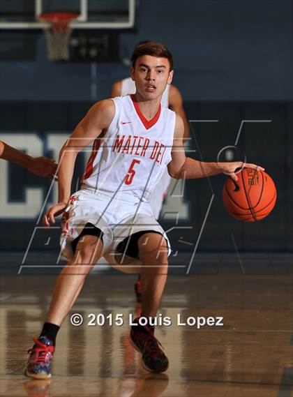 Thumbnail 3 in Whittier vs. Mater Dei photogallery.