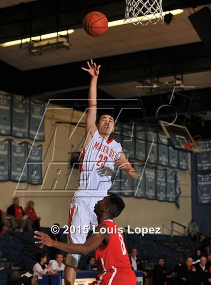 Thumbnail 1 in Whittier vs. Mater Dei photogallery.