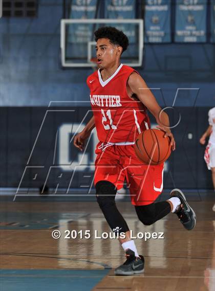 Thumbnail 2 in Whittier vs. Mater Dei photogallery.