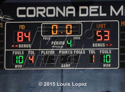 Thumbnail 2 in Whittier vs. Mater Dei photogallery.