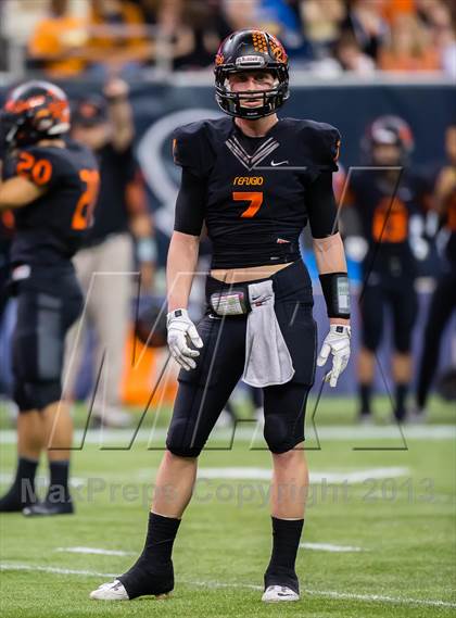 Thumbnail 2 in Waskom vs. Refugio (UIL 2A D2 Semifinal) photogallery.