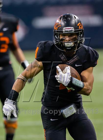 Thumbnail 2 in Waskom vs. Refugio (UIL 2A D2 Semifinal) photogallery.