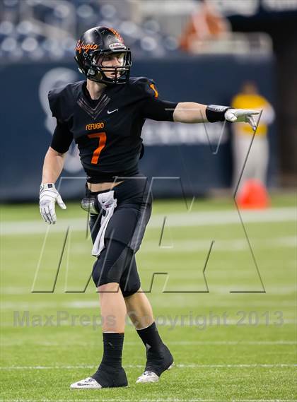 Thumbnail 3 in Waskom vs. Refugio (UIL 2A D2 Semifinal) photogallery.