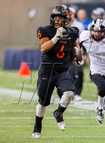 Thumbnail 2 in Waskom vs. Refugio (UIL 2A D2 Semifinal) photogallery.