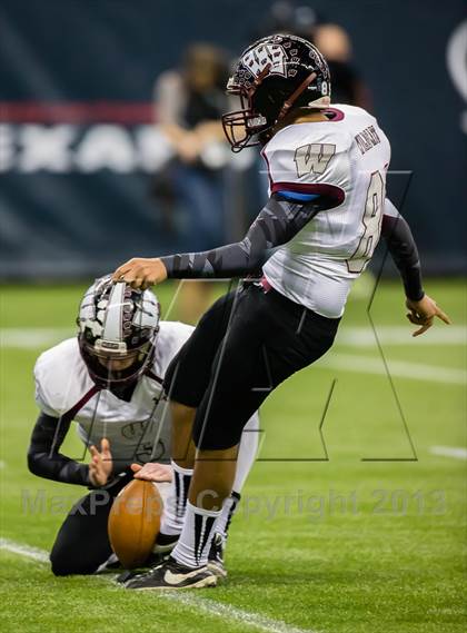 Thumbnail 3 in Waskom vs. Refugio (UIL 2A D2 Semifinal) photogallery.