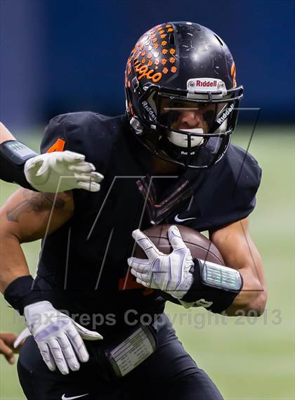 Thumbnail 2 in Waskom vs. Refugio (UIL 2A D2 Semifinal) photogallery.
