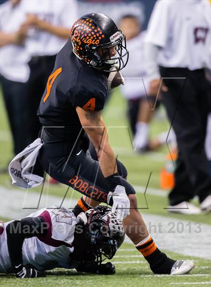 Thumbnail 2 in Waskom vs. Refugio (UIL 2A D2 Semifinal) photogallery.