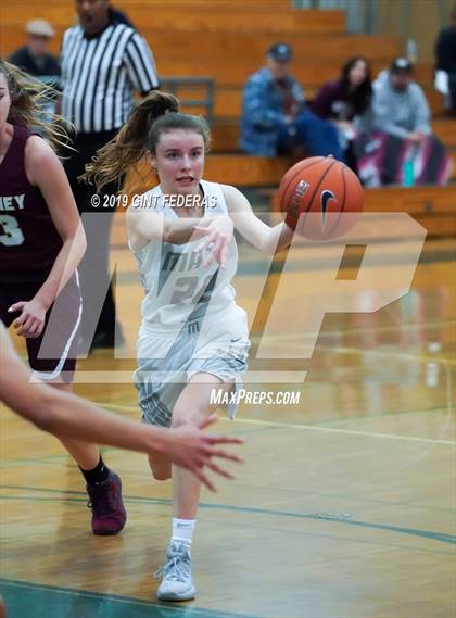 Thumbnail 3 in Miramonte vs. Whitney (Lamorinda Classic) photogallery.